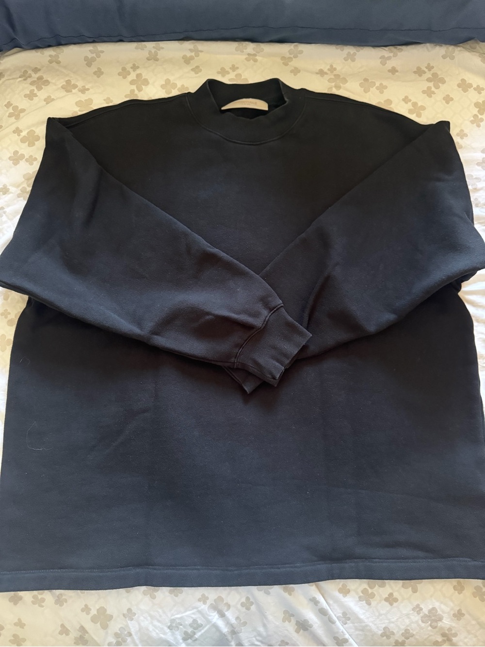 Fear of God Essentials Crew Neck Sweatshirt Black Size S